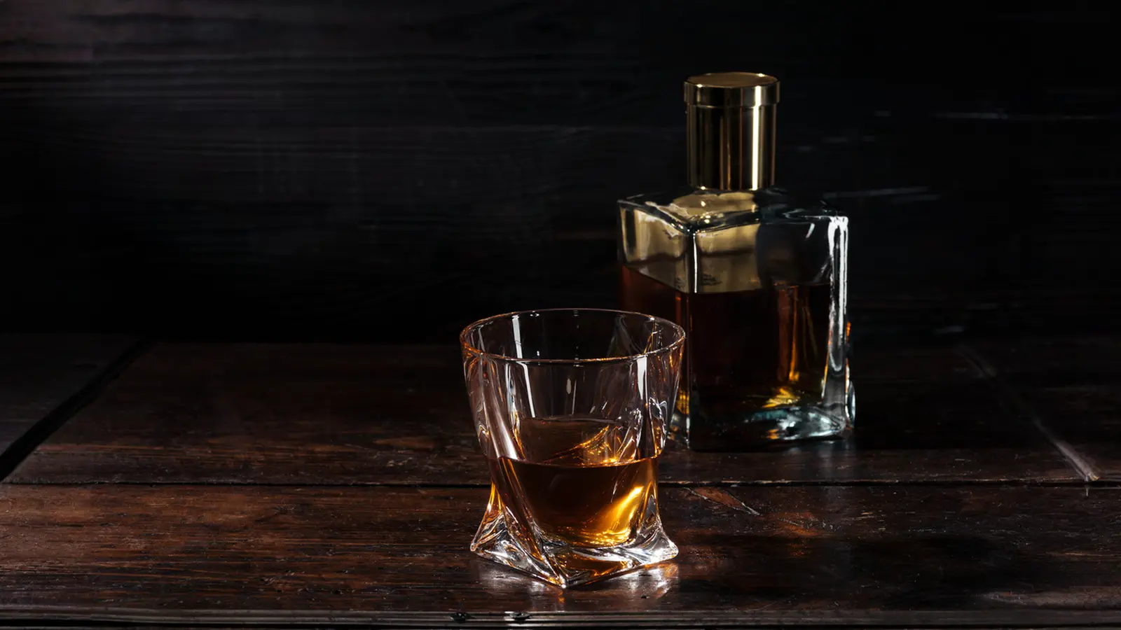 Mansion House Brandy Tops Indian Charts Again; Courrier Napoleon Emerges Third-Fastest Growing Globally