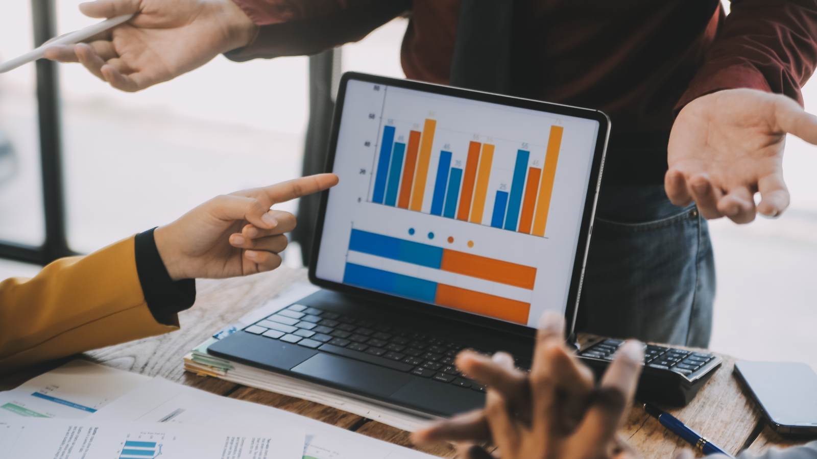 Greenply Industries Q1FY26: Revenue Rises to ₹601 Cr, PAT Falls 14.3% on JV Losses; Stock Ends 1.7% Higher