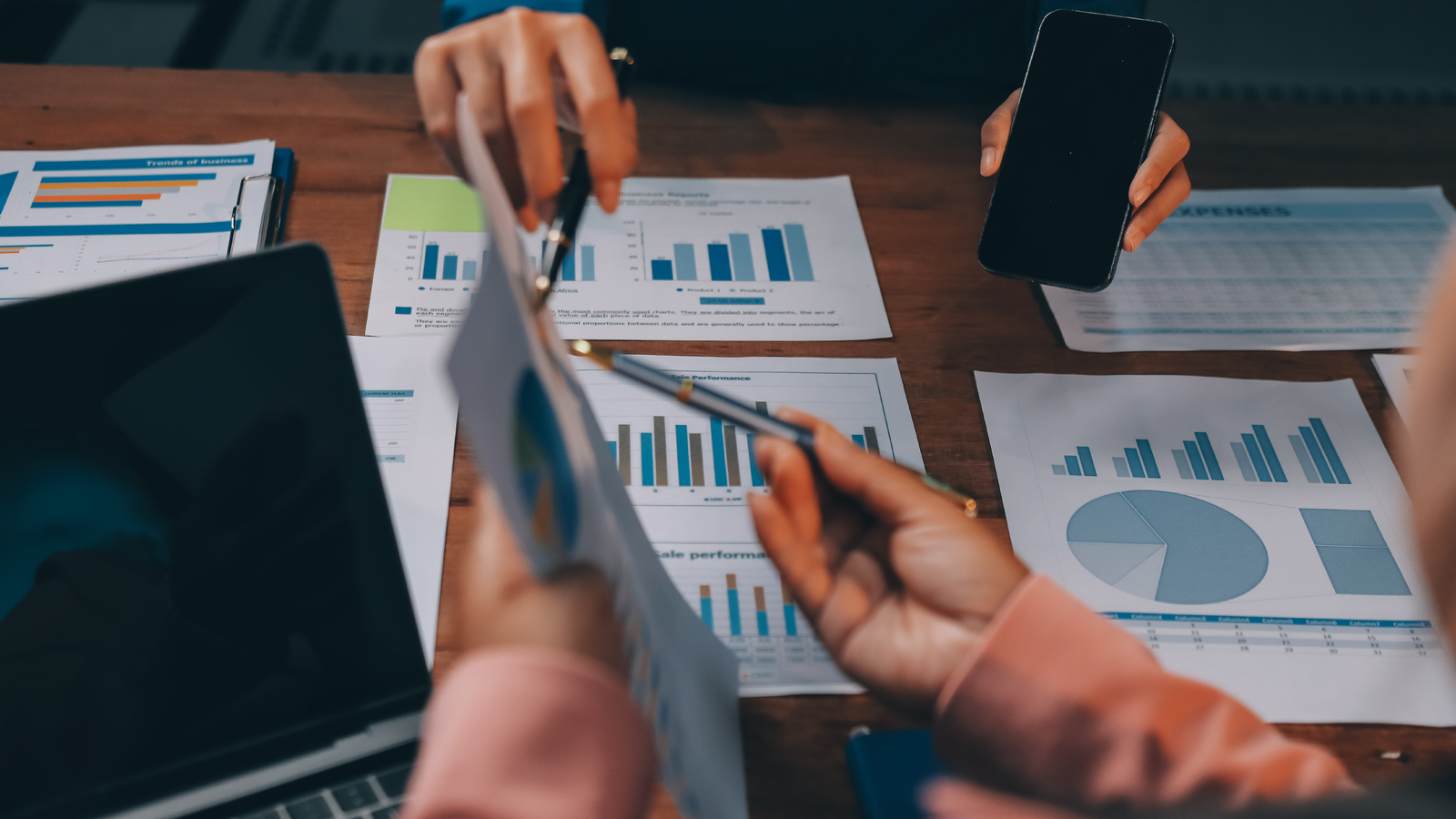 Birla Corporation Q1 FY26 Net Profit Surges 264% to ₹120 Cr; EBITDA Rises 38% on Strong Cement, Jute Performance