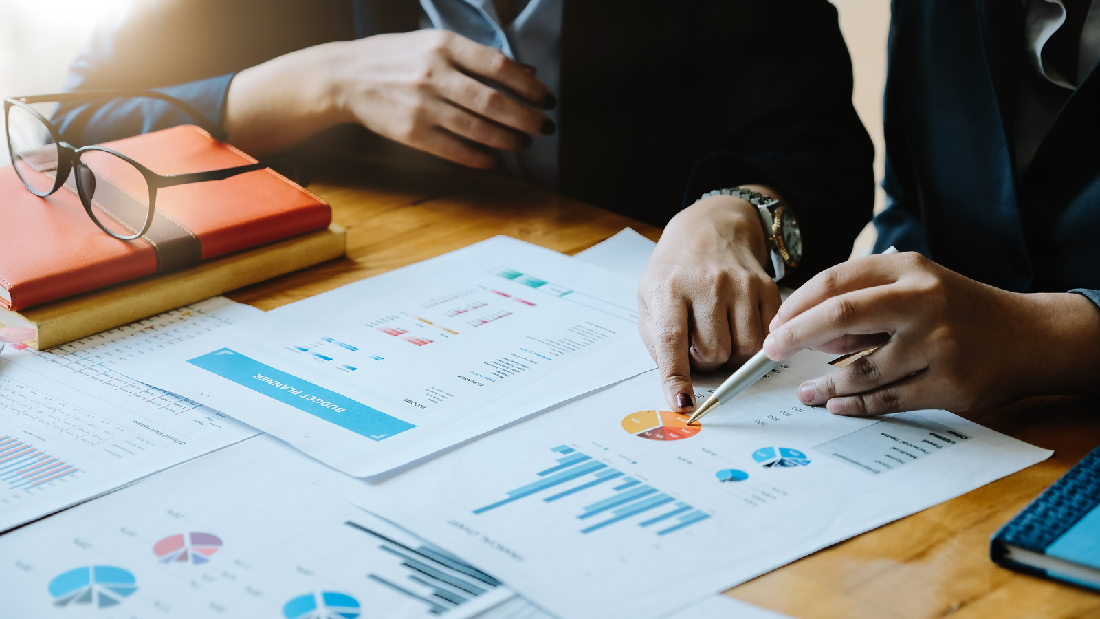 Adani Green Energy’s Consolidated Profit Up by 60% in June Quarter