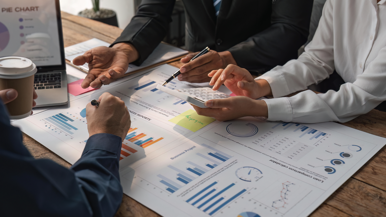 Bajaj Finance Consolidated Net Profit Up by 22% in June Quarter