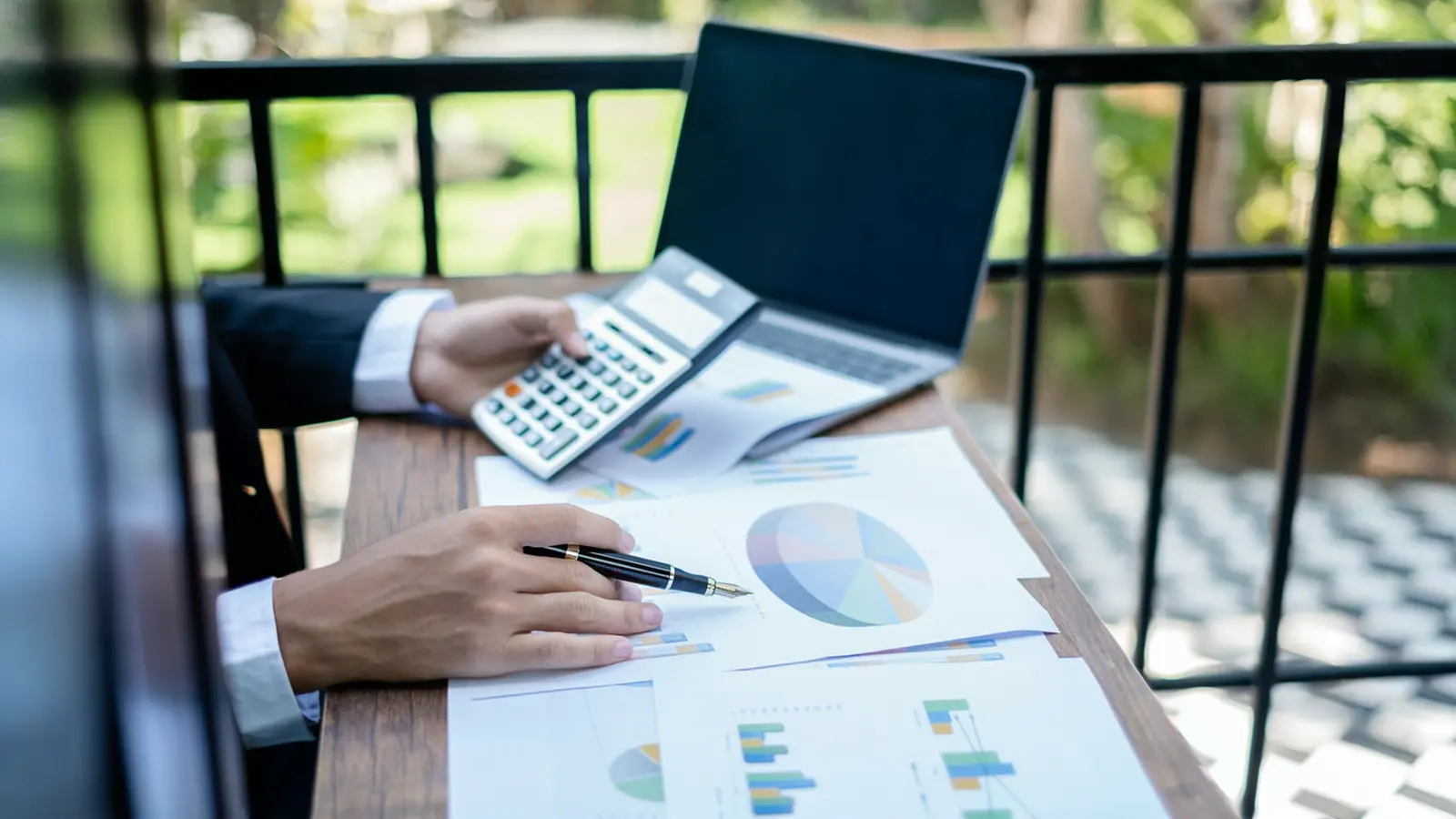 Roselabs Finance Q1FY26 Results: Net Loss Widens to ₹4.68 Lakh; Stocks Fall by 5%