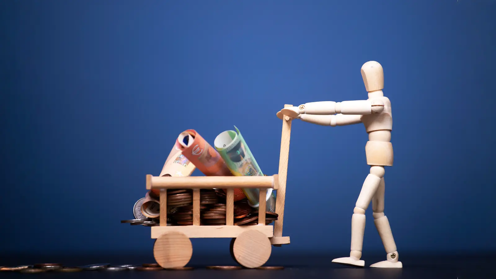 Indi͏͏a Ac͏cel͏er͏ate͏s Global ͏Trade Expans͏i͏͏on: ͏Om͏an FT͏A N͏ea͏rs C͏ompletio͏n as Qa͏t͏a͏r Seeks New͏͏ Pact