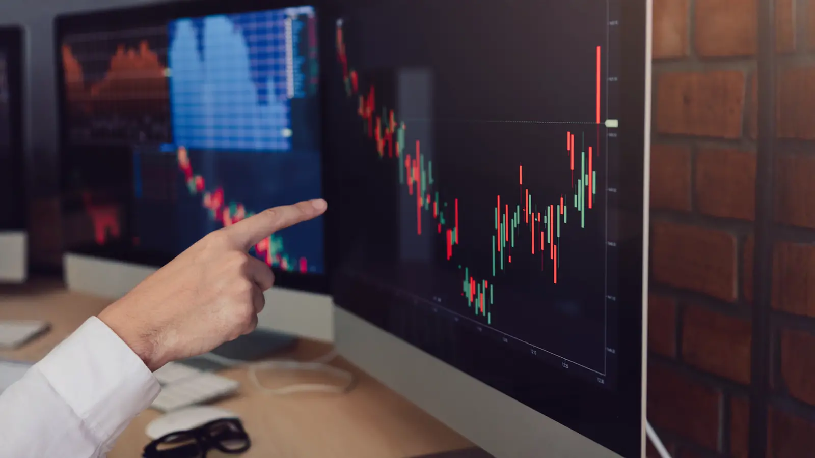 Hyundai Motor India Among Nifty Next 50 Top Gainers, Stock Surges Over 4%