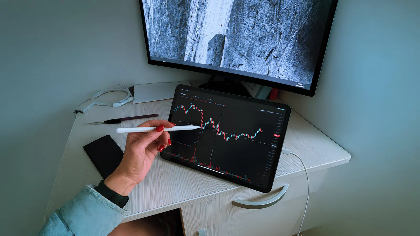 Equities Snap Winning Streak Despite Strong FII and DII Inflows on Thursday