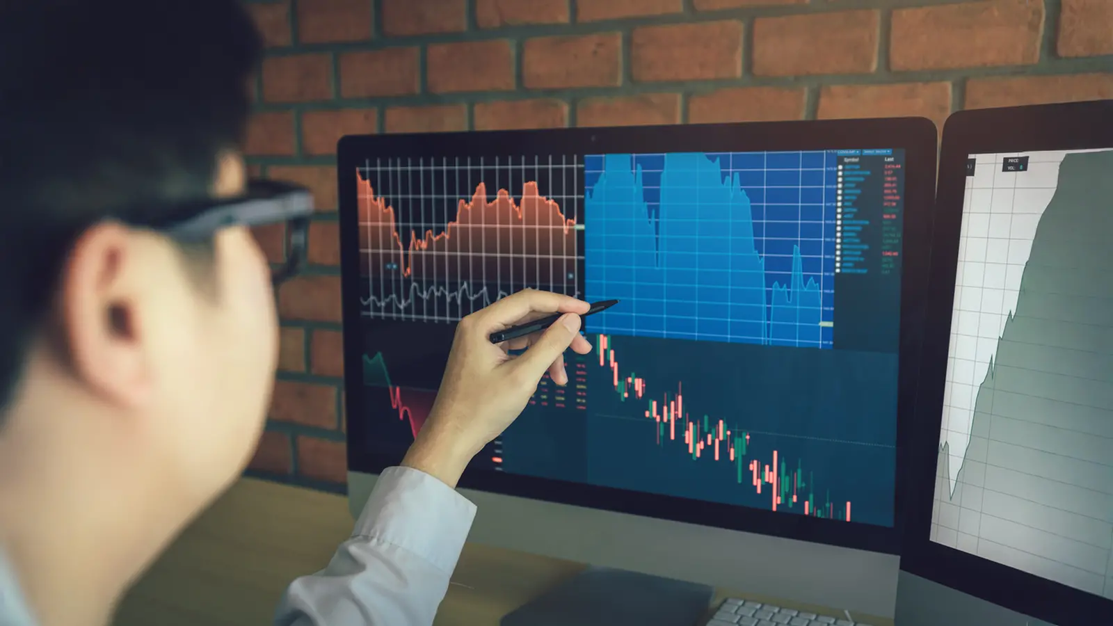 Ganesh Consumer Products Lists at ₹296, Opens 8% Below Issue Price as Selling Pressure Dominates Early Trade