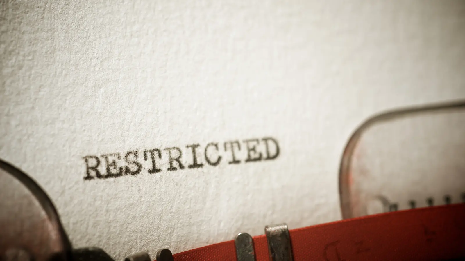 Government Imposes Import Restrictions on Plain Silver Jewellery till March 2026