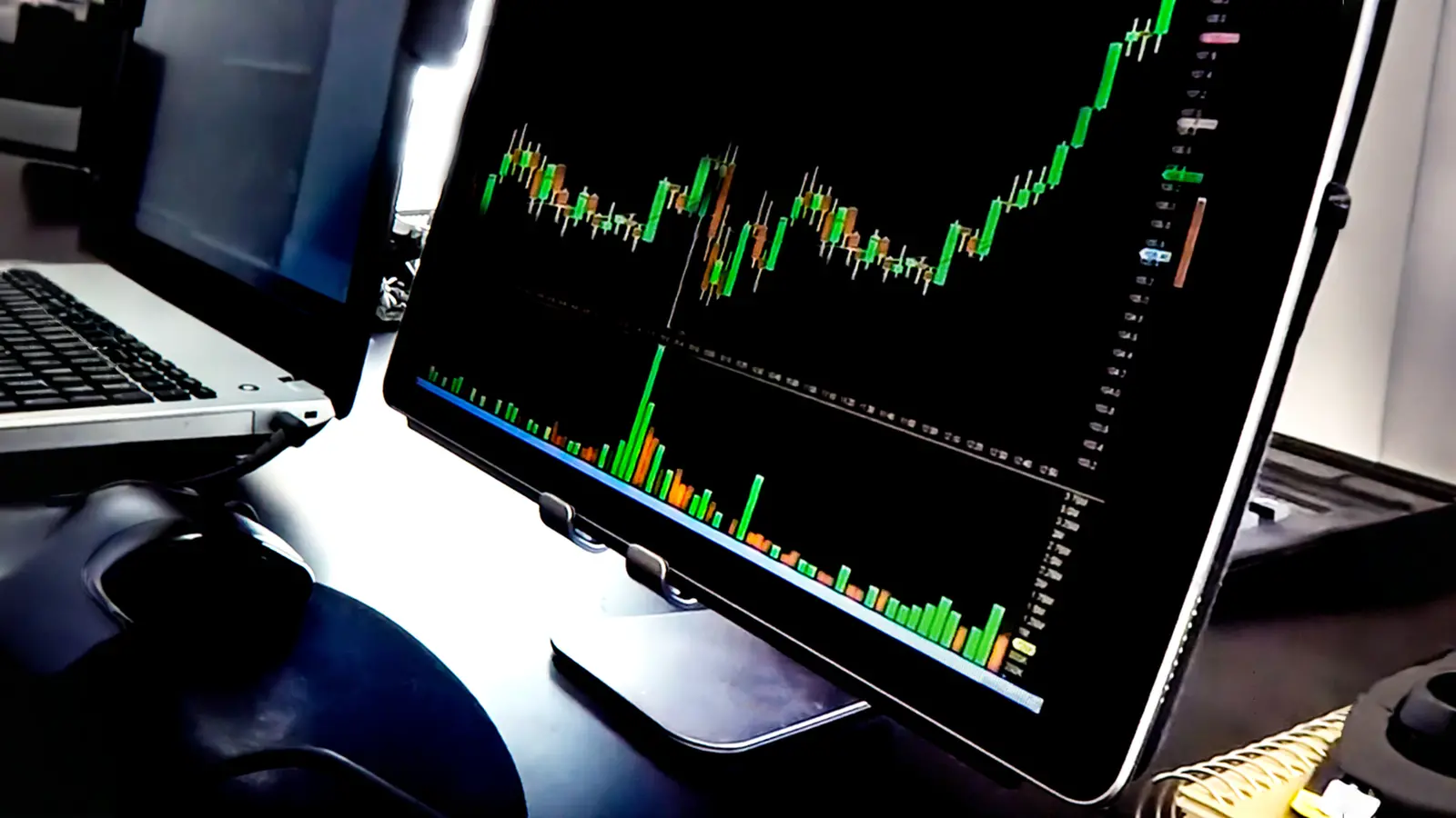 Highway Infrastructure Wins ₹89 Crore NHAI Contracts in Rajasthan & UP; Shares Surge