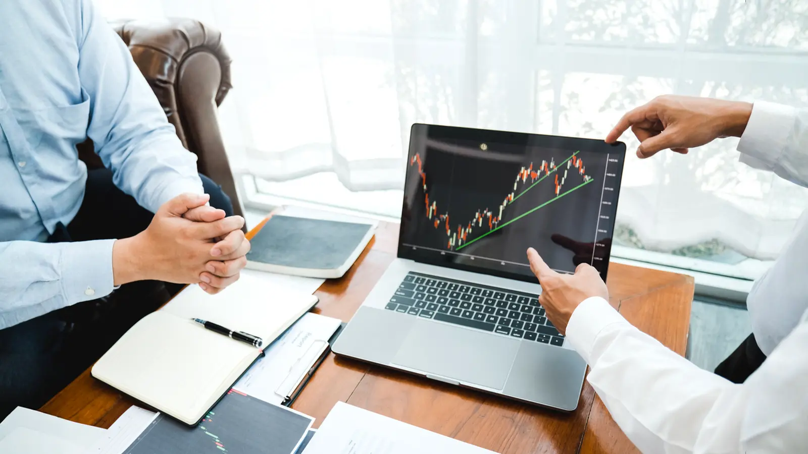 KPI Green Energy Shares Rise 2.46% as SBI Sanctions ₹3,200 Crore for 1+ GWp Gujarat Projects