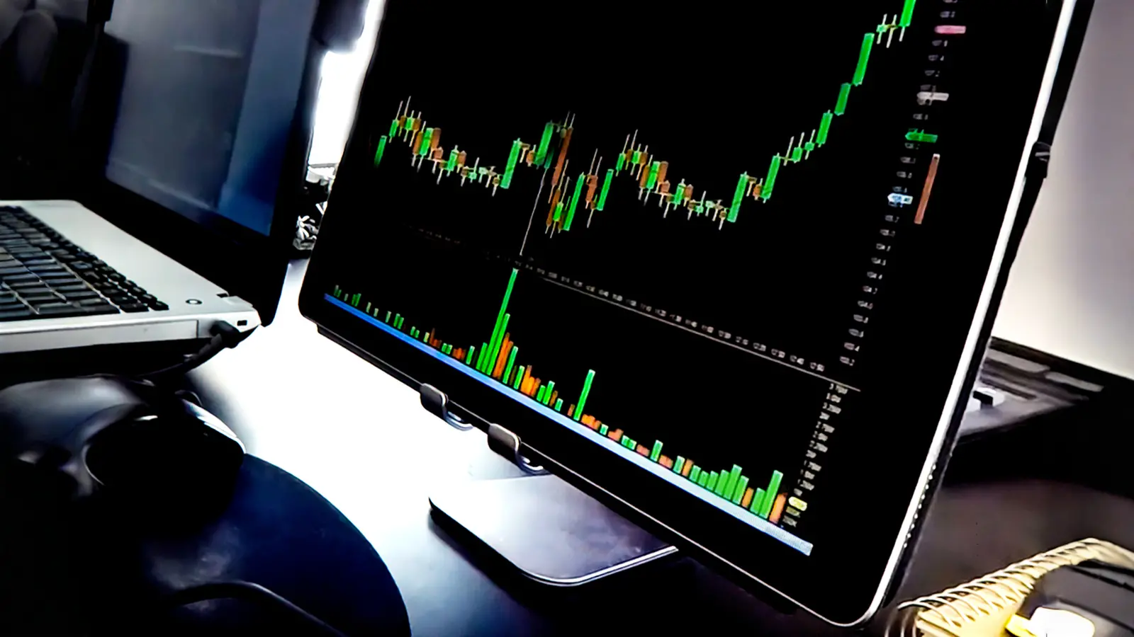 Penny Stock Sarveshwar Foods Gains 1.22% After Securing ₹329 Million Export Order