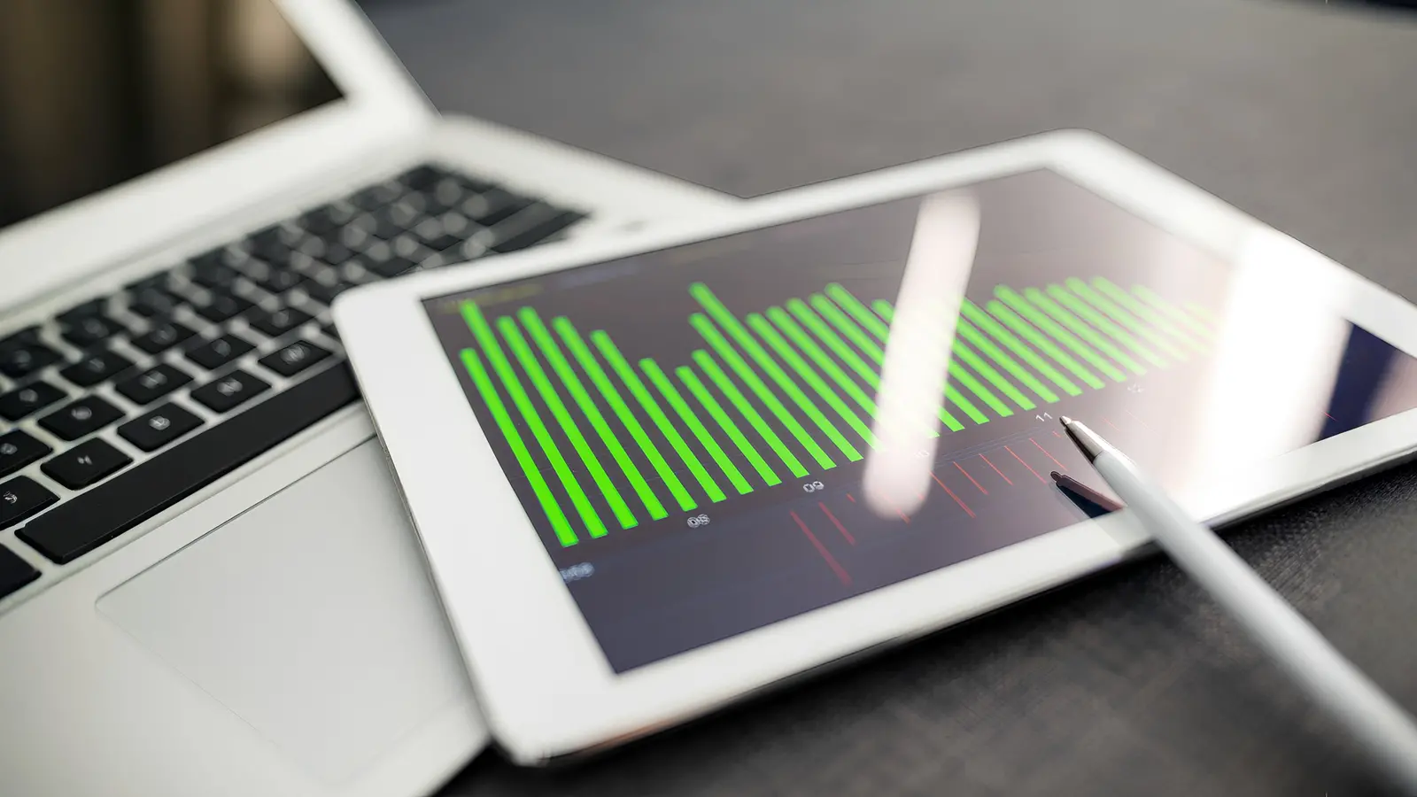 Sterling Tools Jumps 4.6% as Subsidiary Strikes EV Tech Deal with China’s Landworld