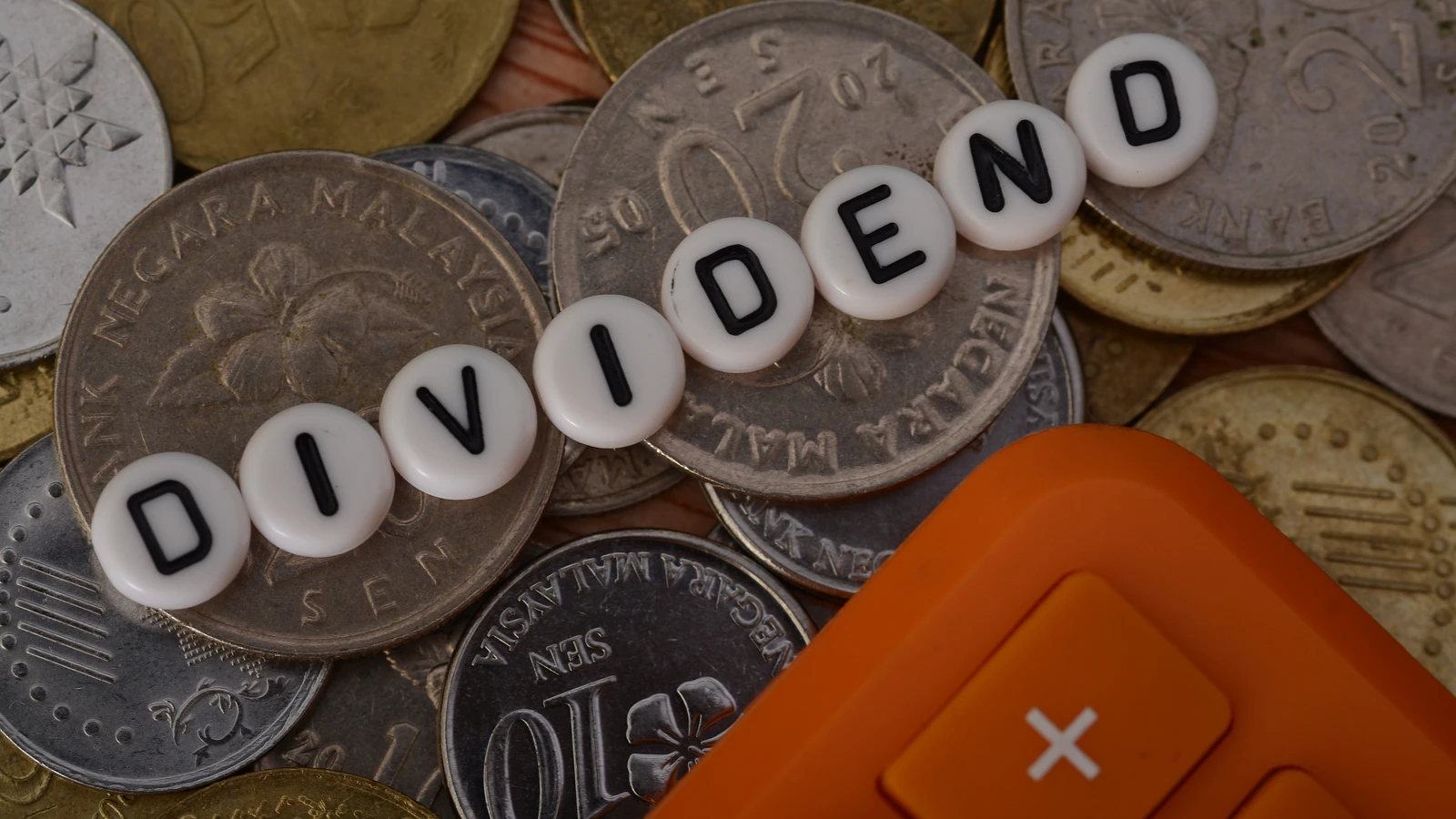 Veto Switchgears Shares Gain Almost 5% as Board Fixes September 22 Record Date for ₹1 Dividend