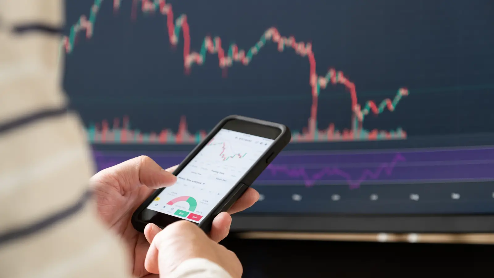 Aegis Logistics Shares Fall Over 2% After Board Approves Sale of 51% Stake in Subsidiary HALPG