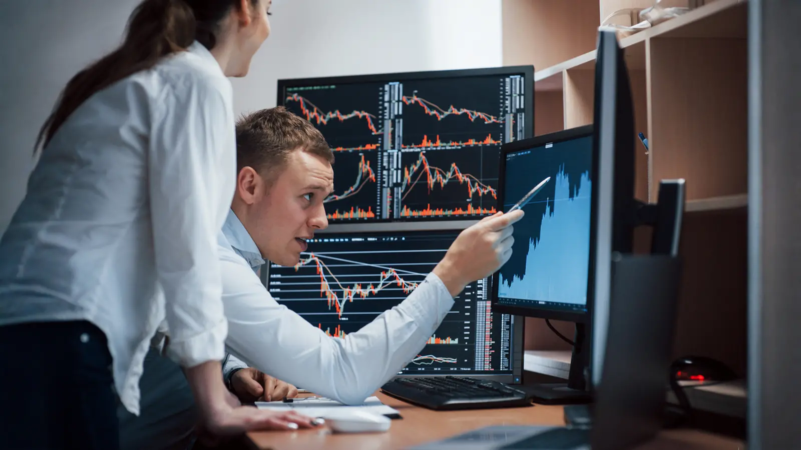 Alan Scott Enterprises Revises Preferential Allotment Disclosure; Shares Close Up 5%