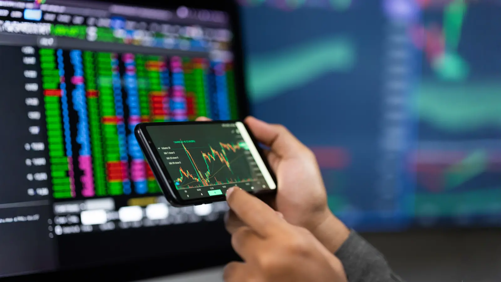 Avasara Finance Rises 4.97% As It Approves ₹10.00 Crore Rights Issue