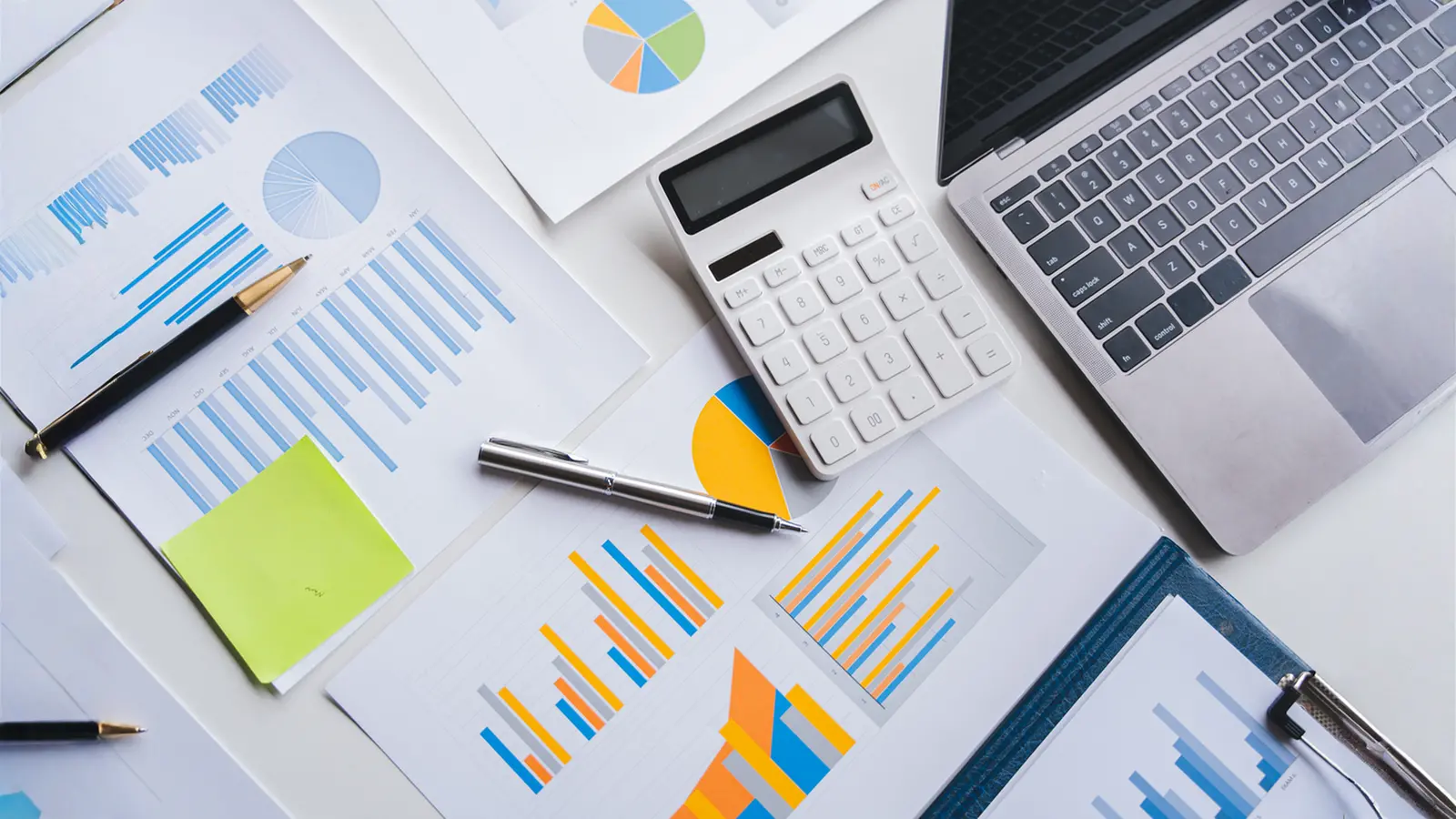 Axis Bank Q2FY26 Net Profit Falls 26% to ₹5,090 Crore Amid Higher Provisions; Advances Rise 12%