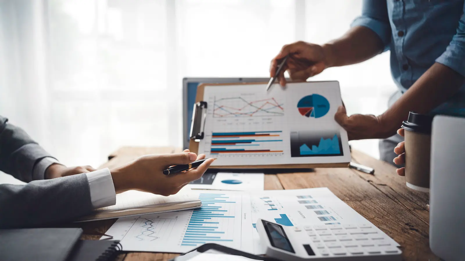 Canara Bank Q2 FY26 Net Profit Rises 18.7% YoY to ₹4,866 Crore; Shares Gain Over 3%