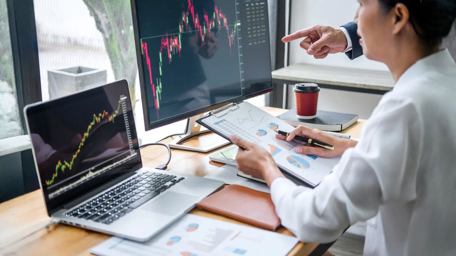 Ceigall India Wins ₹1,309 Crore Solar EPC Orders from MSEDCL Under MSKVY 2.0 Scheme; Shares Surge 2.2%