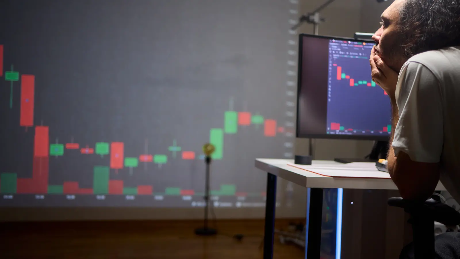Dr. Reddy's Stock Declines Close to 4% After Canada Flags Non-Compliance on Semaglutide Submission