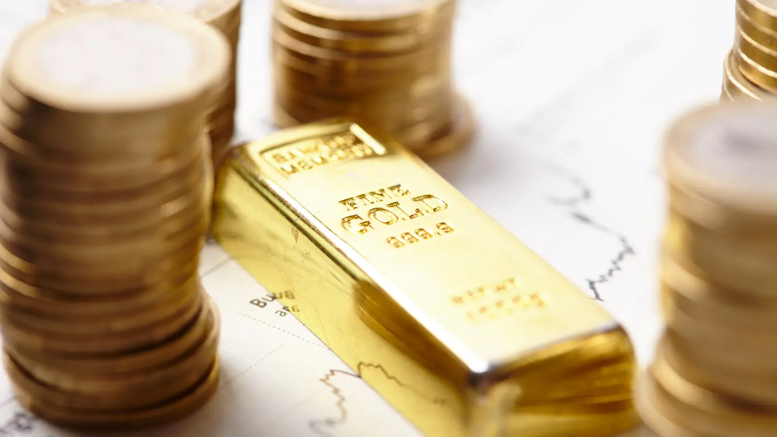 Gold Slips Below $4,000 as Safe-Haven Appeal Falls After Trade Optimism