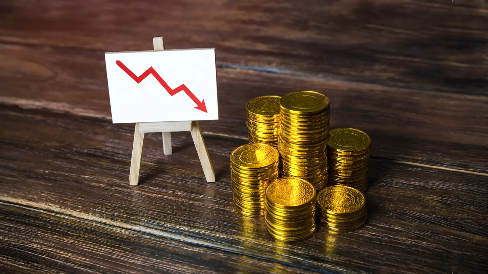 Gold and Silver Futures Extend Decline for Third Day; MCX Trading Hit by Technical Glitch