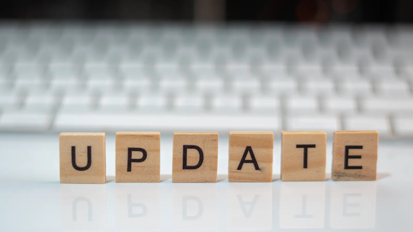 HDFC Bank Q2 FY26 Business Update: Advances Up 9.9%, Deposits Grow 12.1% YoY