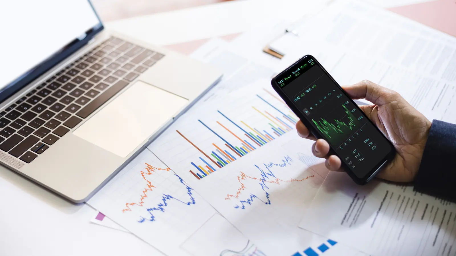 Indian Oil Shares Hit 52-Week High of ₹157.48 After Strong Q2 Earnings