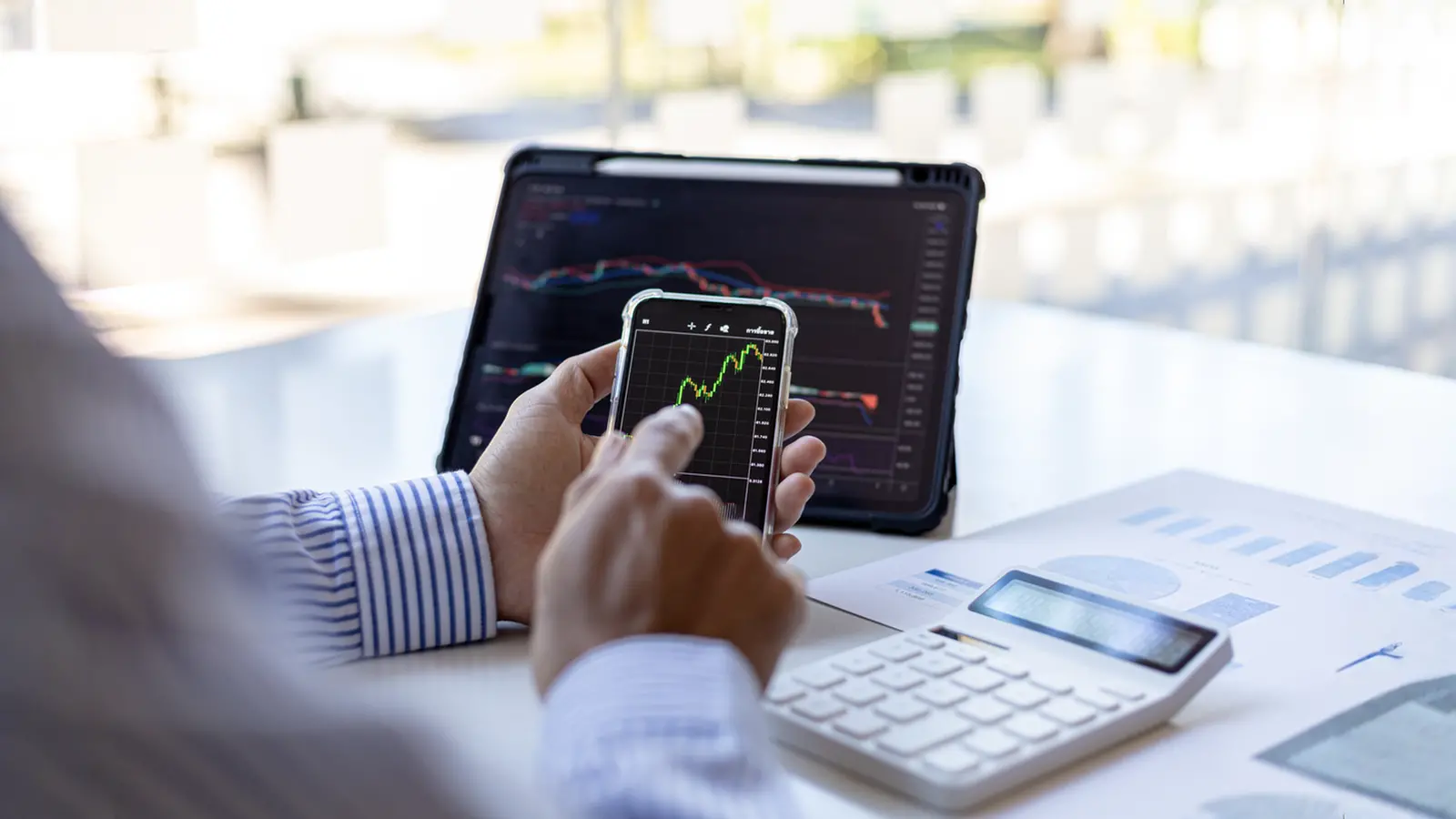 Integra Essentia Shares Slip After Profit Jump Fails to Sustain Rally