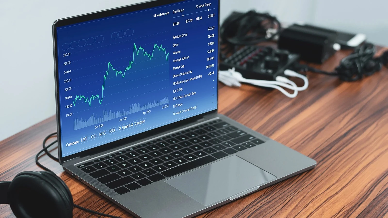 Jinkushal Industries Makes Market Debut at ₹125; Stock Trades Volatile Post-Listing