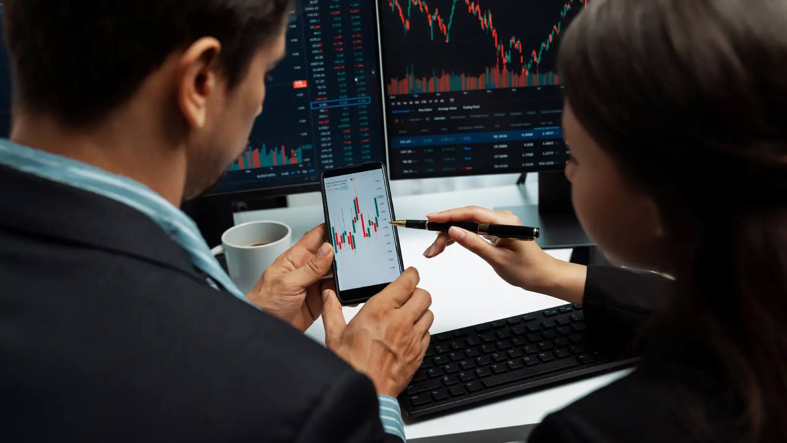 Kavveri Defence & Wireless Technologies Ltd Surges 5% to ₹131.97 Following Bulk Deal by Neo Apex Venture LLP