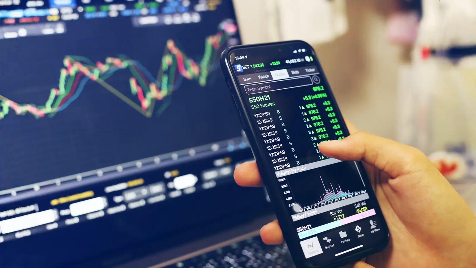 L&T Bags ₹2,500–₹5,000 Crore Power Transmission Orders in Saudi Arabia; Stock Reaches 52-Week High of ₹4,016.70