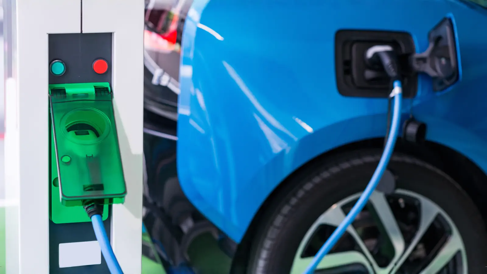 MoEVing Teams Up with Tata Motors Dealers to Launch 700 Electric Commercial Vehicles Across 10 Major Indian Cities