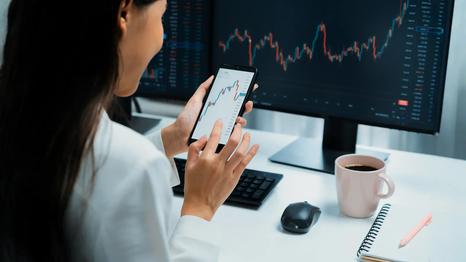 Oberoi Realty Q2FY26 Profit Zooms 29% to ₹760.3 Crore; Revenue Up 34.8% to ₹1,779 Crore, Stock Jumps 4.65%