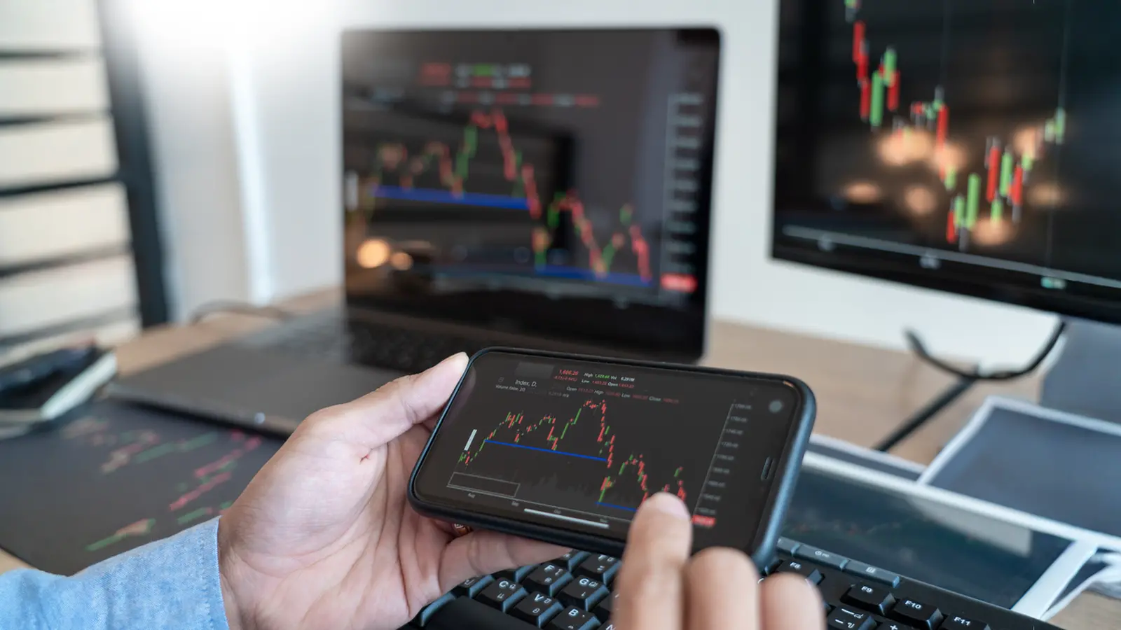 Omax Autos Shares Slip 5% After Q2 FY26 Profit Falls to ₹33.45 Lakh