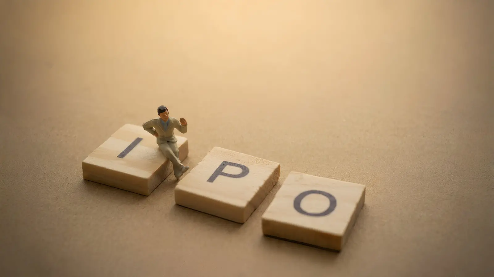 Radhakishan Damani Invests ₹90 Crore In Lenskart Ahead of IPO