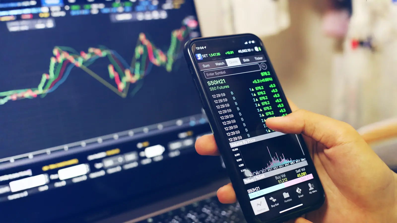 Tata Communications Rises 2.8% Ahead of Q2 Board Meeting Tomorrow