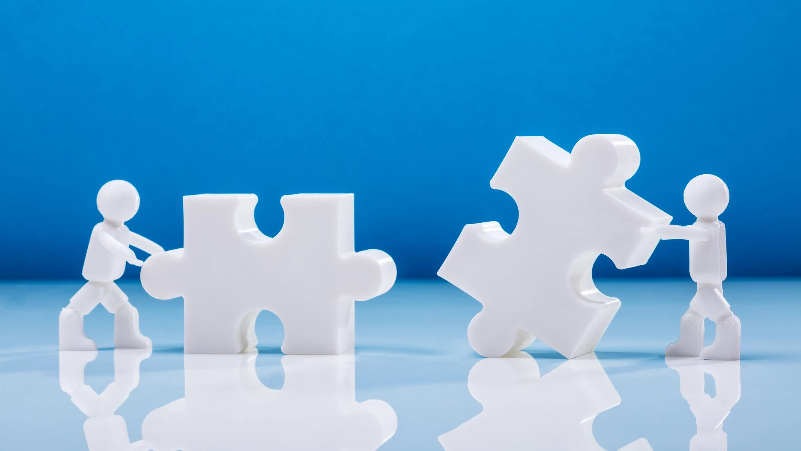 Tata Motors Up 1.68% As It Demerges Into Two TMPV And TMLCV