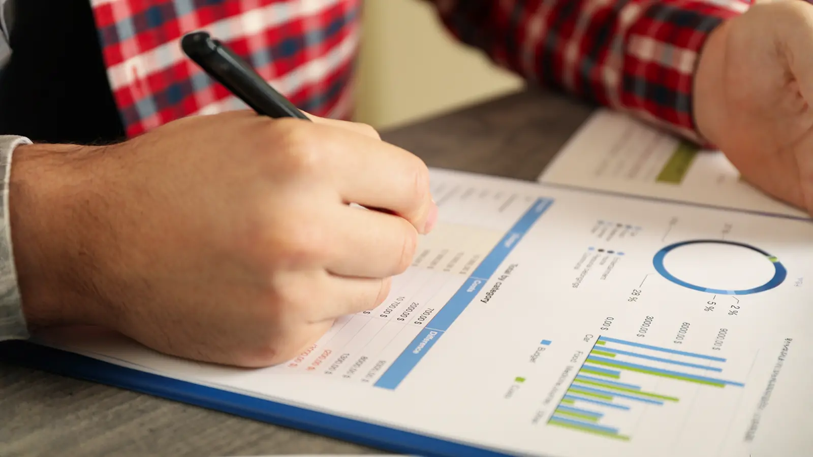 Vaibhav Global Shares Jump Over 13% After Q2 FY26 Profit Rises 71% and Dividend Announcement