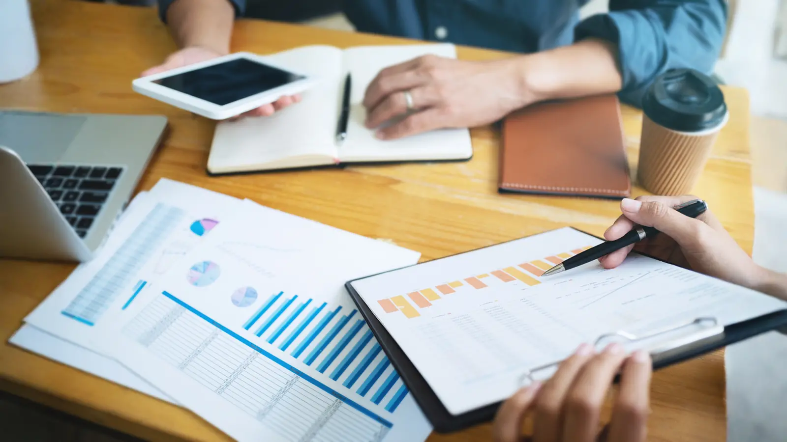 CSL Finance Share Price Jumps 10.23% After Q2 FY26 Profit Jumps to ₹2,445.59 Lakh