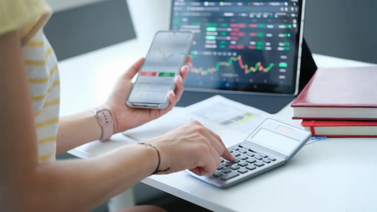 Capillary Technologies Lists at 3% Discount on BSE, Later Surges 13%; NSE Opens 0.88% Lower, Later Rises 4%+