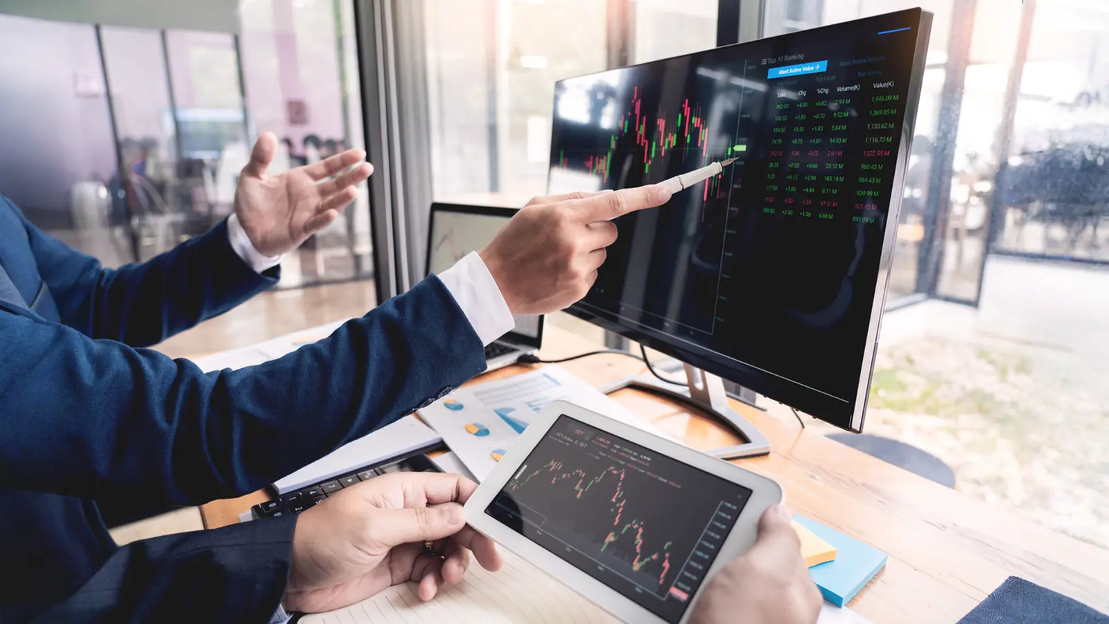 Cochin Shipyard Shares Price Slide After Weak Q2; Stock Price Down 4% in Morning Trade