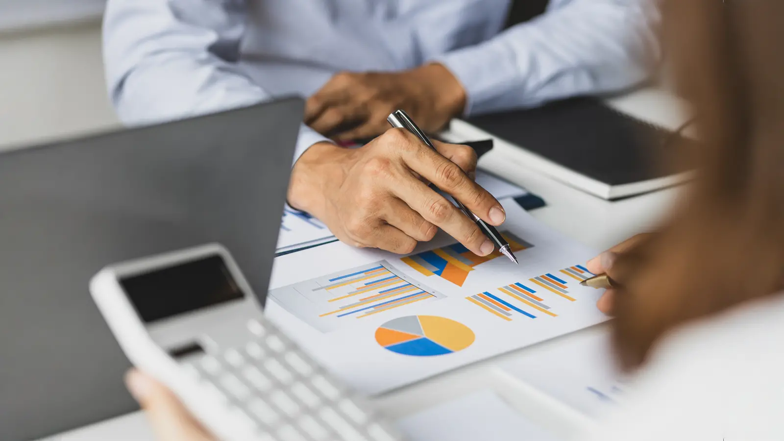 Divi’s Laboratories Q2FY26 Profit Rises 35% YoY to ₹689 Crore, Revenue Up 16%; Shares Price Down 4%