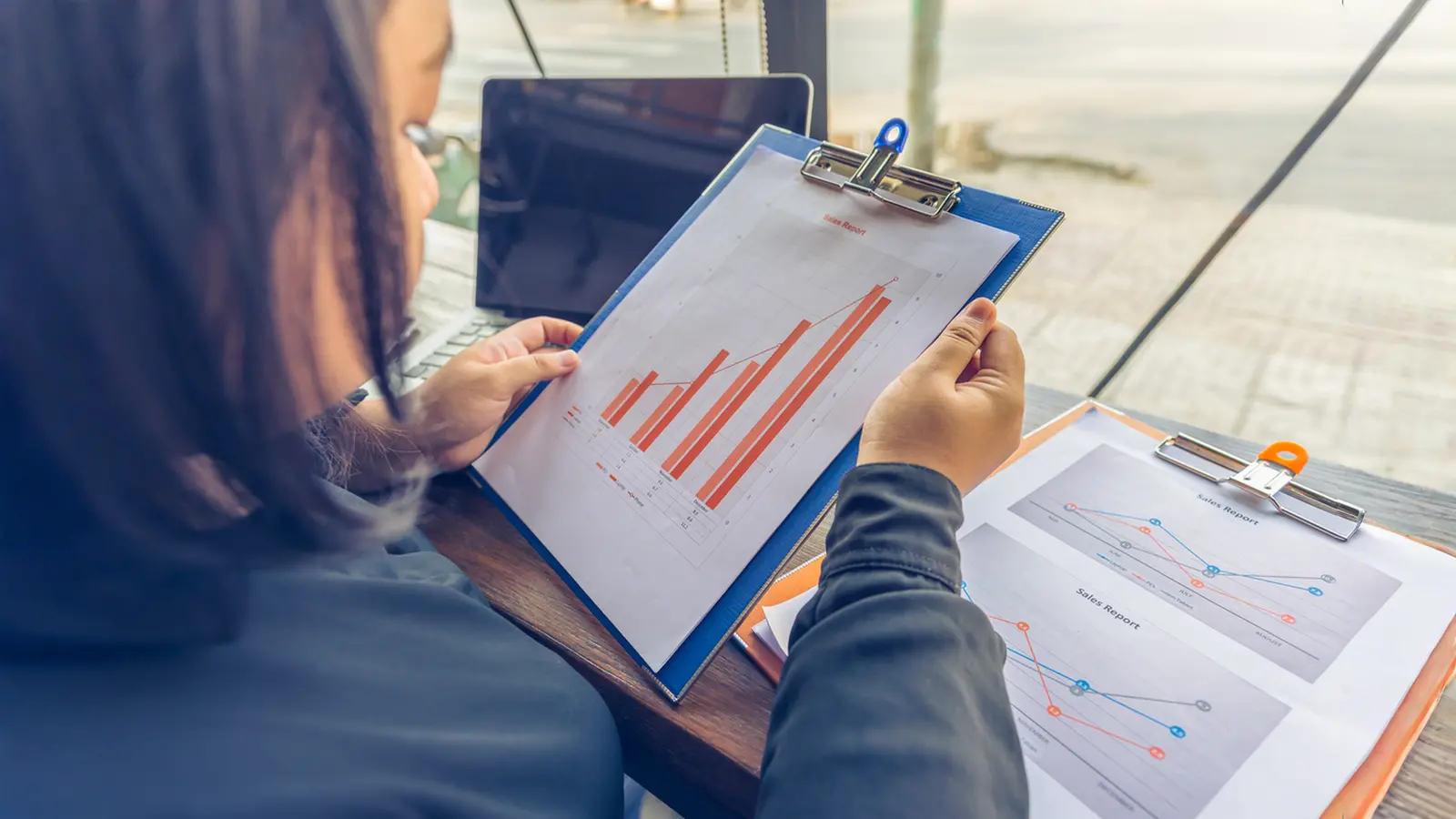 Globus Spirits Share Price Jumps 7.38% After Q2 FY26 Profit Soars 1,399% to ₹233 Million