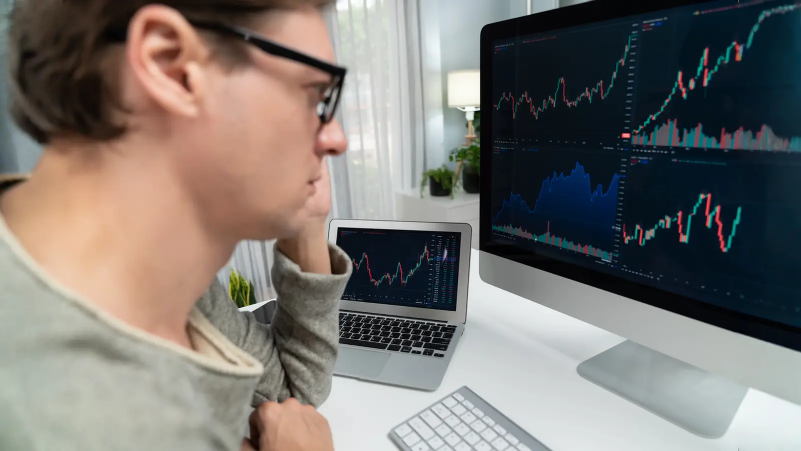 SML Isuzu Share Price Jumps 5% After 32% Surge in October Sales