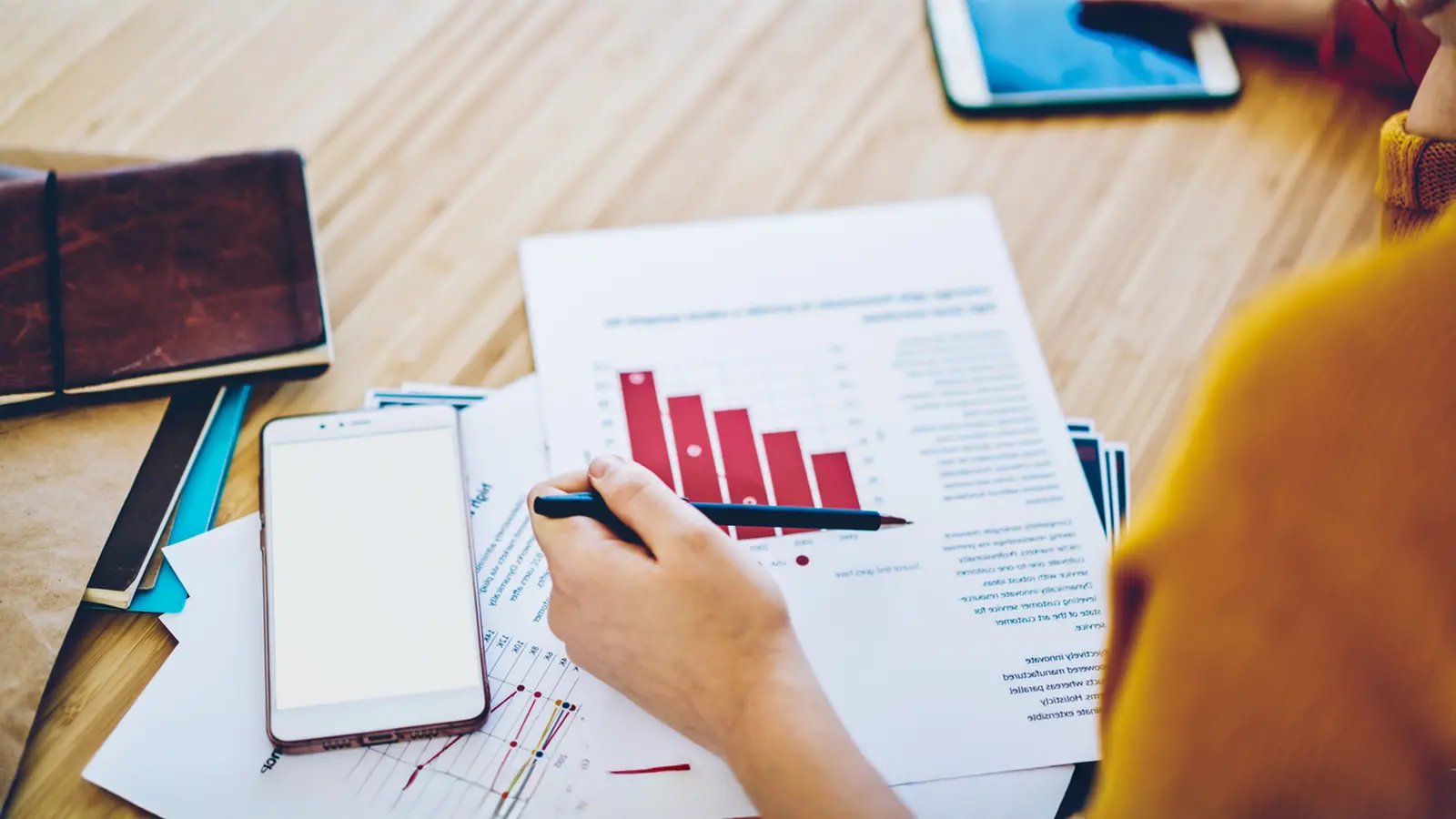 Tata Motors Posts ₹867 Crore Loss in Q2 Despite Solid 6% Revenue Growth